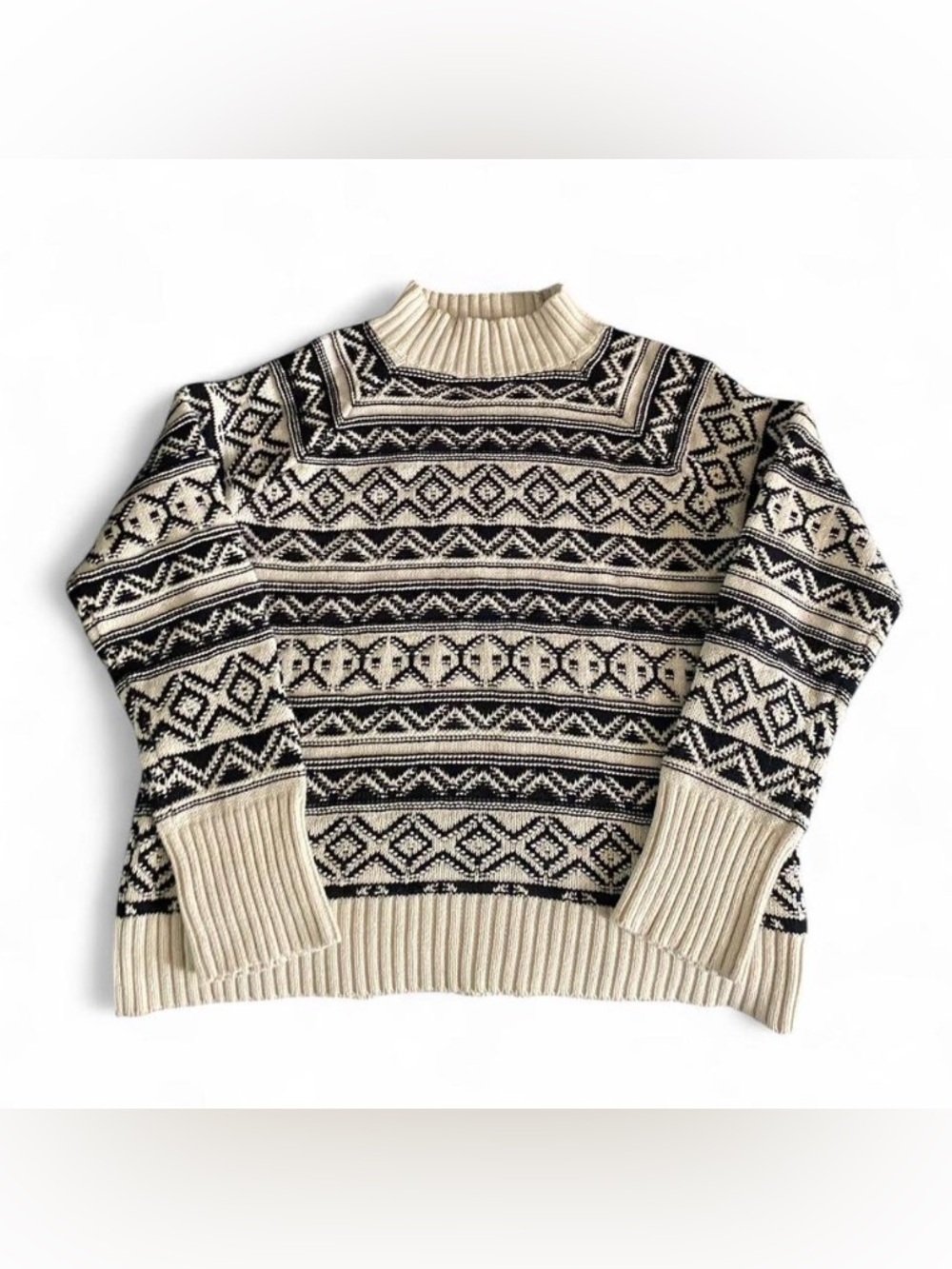 Black & Cream Patterned Mock Neck Sweater – Size Large